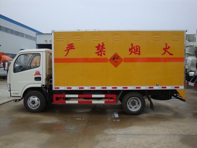 巴林右危险品运输
